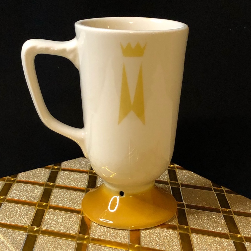 Retro Homer Laughlin Tall Pedestal Crown Hotel Irish Mug